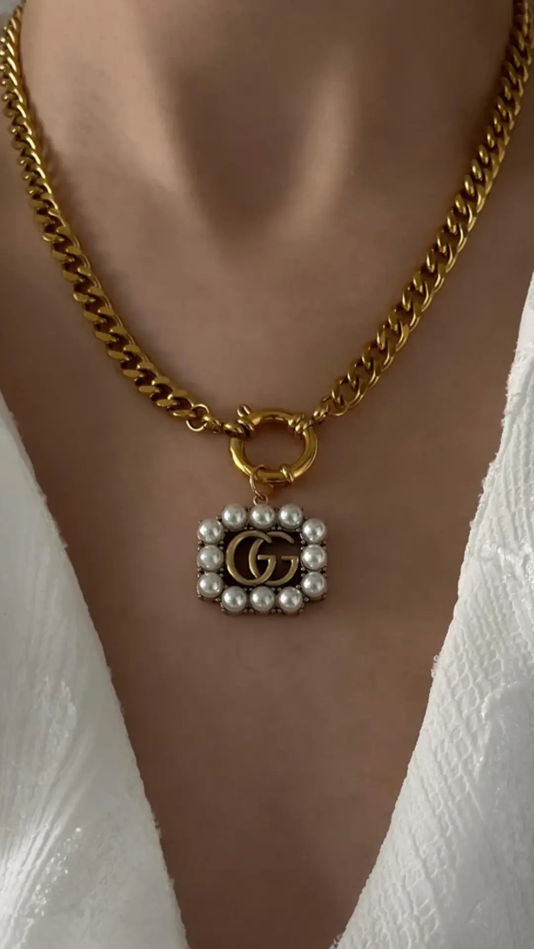 Crystal GG Pendant Chain   ( ship next day ) - Chic by Taj